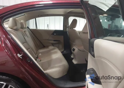 2016 Honda Accord Touring z USA, uszkodzony, nr VIN 1HGCR3F99GA031313